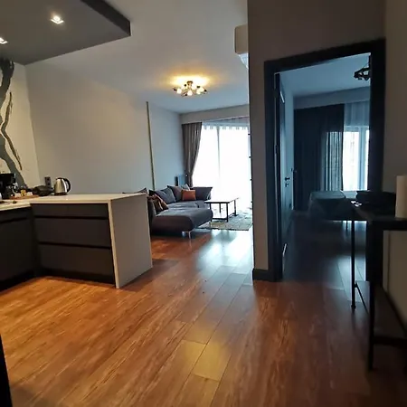 Benesta Beyoglu * Provincia di Istanbul