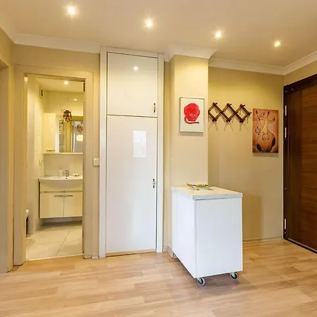 Lovely Near Marmaray And Caddebostan Coast In Kadikoy Daire
