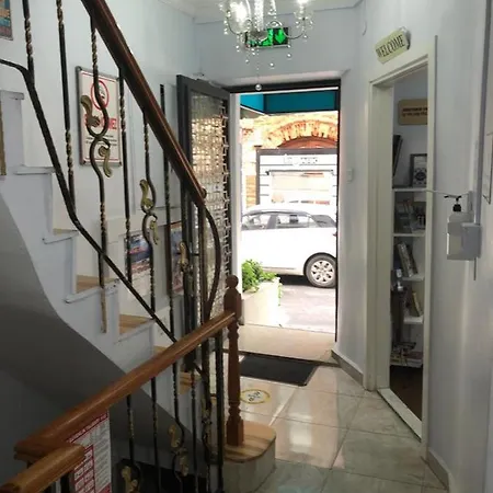 Genius Hotel 2*