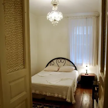 Historical 135 Sqm Near Galata Tower *