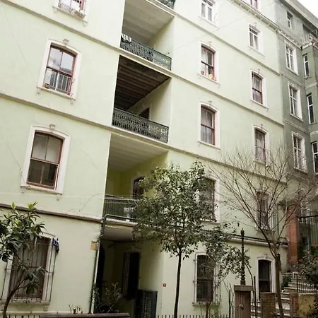 Historical 135 Sqm Near Galata Tower *