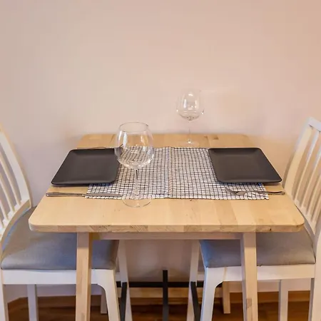 Apartment Flat With Lovely Terrace Near Osmanbey Metro Station In Ferikoy, Sisli *