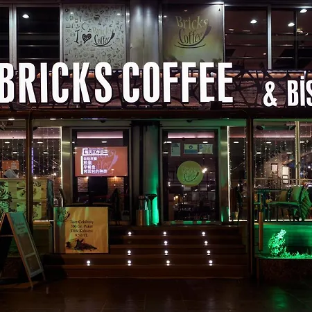 Hotel Bricks