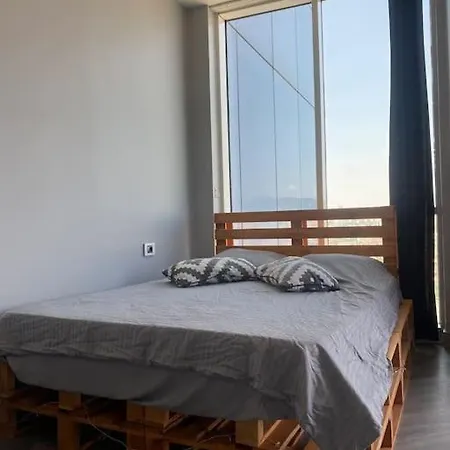 Luxury Sea Views Close The Airport Apartment