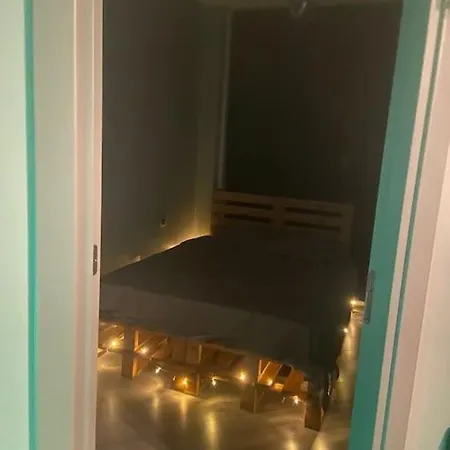 Luxury Sea Views Close The Airport Apartment