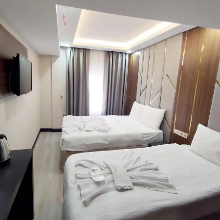 The Golden Pera's & Hotel 3*