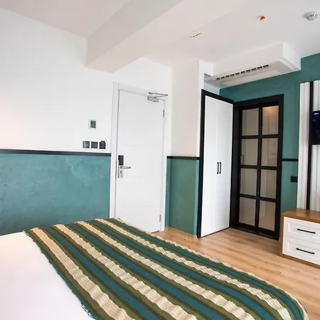 Fragments Hotel