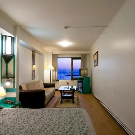 Hotel Kadikoey Rihtim 3*