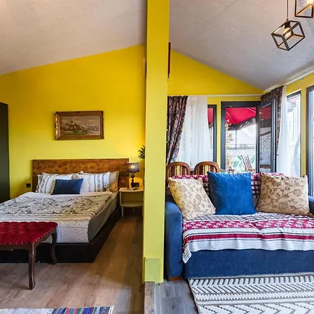 Ali Pasha Apartment 3*