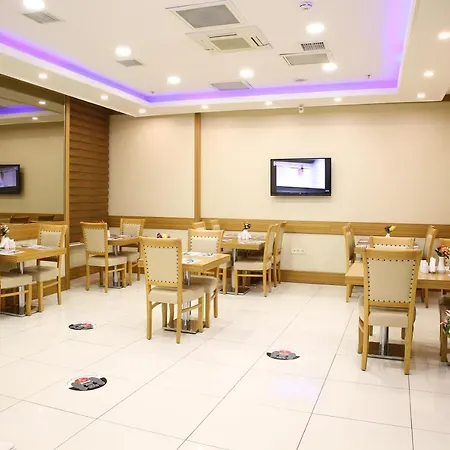 Alpinn Hotel 4*