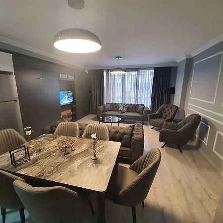 Center Apartment *