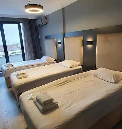 Center Apartment *
