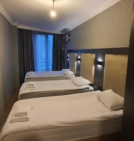 Center Apartment *