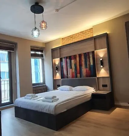 Aparthotel 94 *