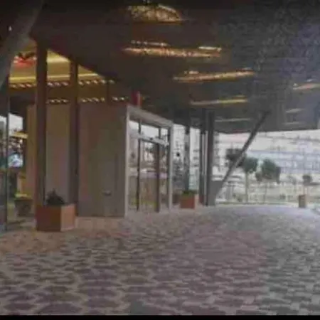 Apartment Kozapark Burgaz, Akbati Shopping Malls And Tennis Academy *