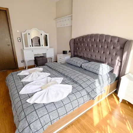 Houses Saw Hotel 3*