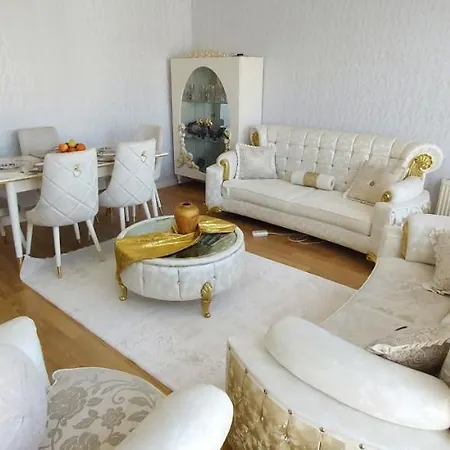 Beylikduzu Huzurlu Aile Yasam Sitesi Ful Donanimli Ev Apartment