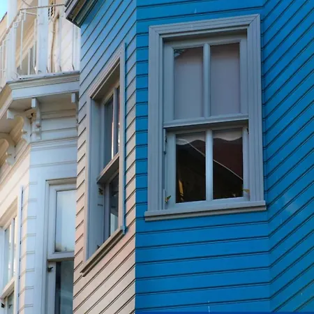 Hotel Tilas - In 19th Century Wooden Townhouse,kadikoy Istanbul