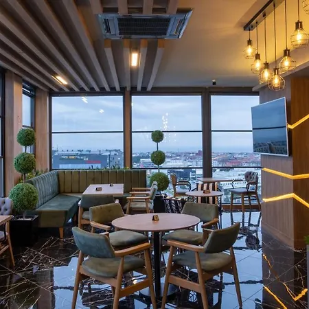 Ramada Encore By Wyndham Avcilar 4*
