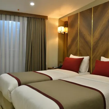 Celine Taxim 3* Istanbul