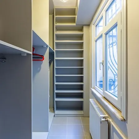 شقة Flat With Excellent Location In Tesvikiye, Sisli *