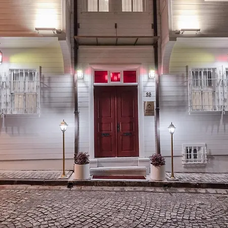 White Palace Old Boutique Hotel 5*