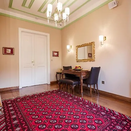 White Palace Old Boutique Hotel 5*