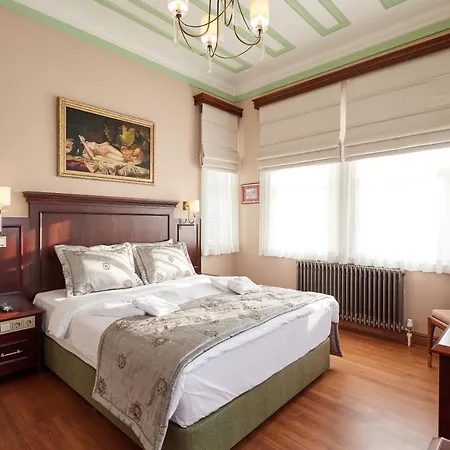 Hotel White Palace Old Boutique 5*