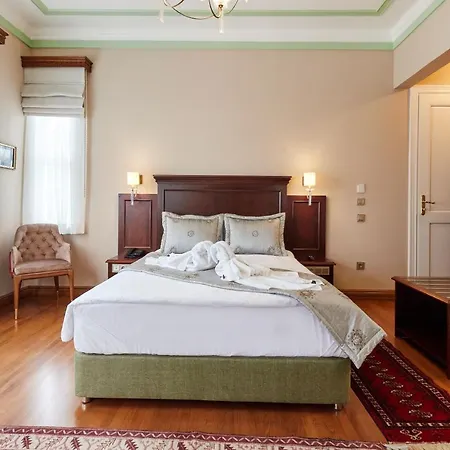 White Palace Old Boutique Hotel 5*