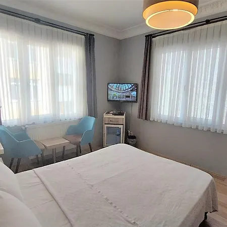 Hotel Armoni 2*