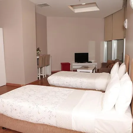 Expoist Otel