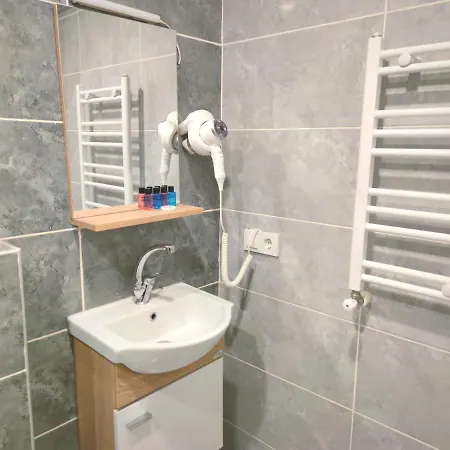 Olen Altunizade 2*