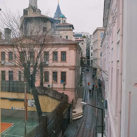 No 8 Galata