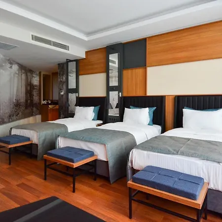 Expoist Otel