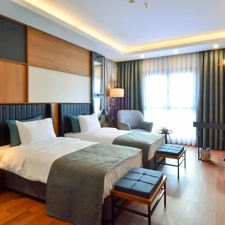 Expoist Otel