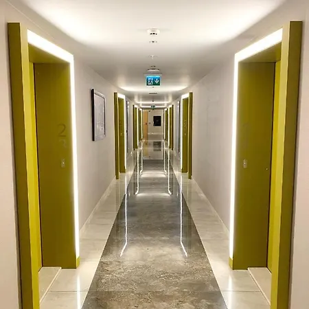 The Y Apartahotel