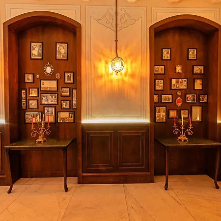 Meroddi Barnathan Istambul