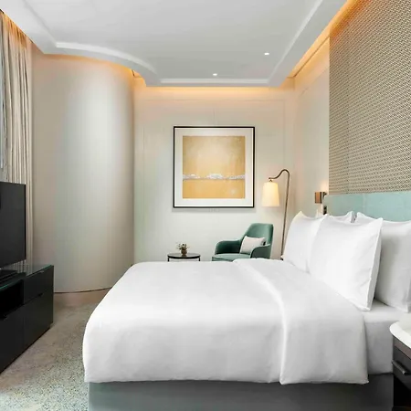 Отель Address 5*