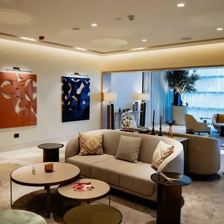 Serviced Luxurious 3+1 In Address Emaar Square