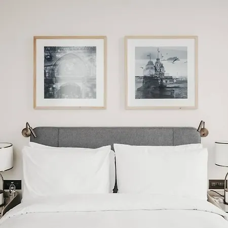 Serviced Luxurious 3+1 In Address Emaar Square *