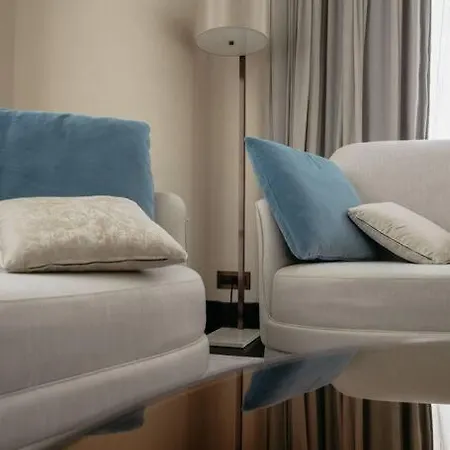 Apartment Serviced Luxurious 3+1 In Address Emaar Square Istanbul