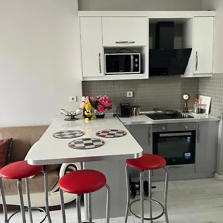 Kozapark Burgaz, Akbati Shopping Malls And Tennis Academy Apartment *