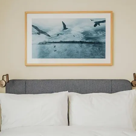 Serviced Luxurious 3+1 In Address Emaar Square *