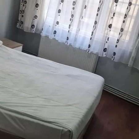 Bed & Breakfast Anova Pera