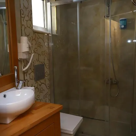 Ruby Royal Hotel 2*