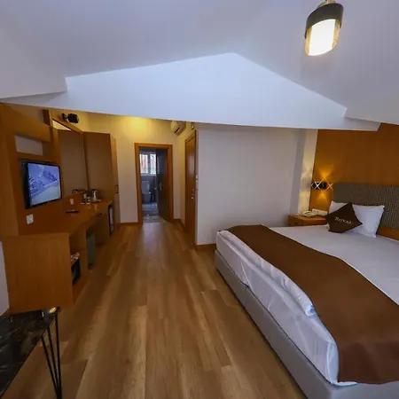 Hotel Ruby Royal 2*