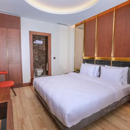 Henna Hotel