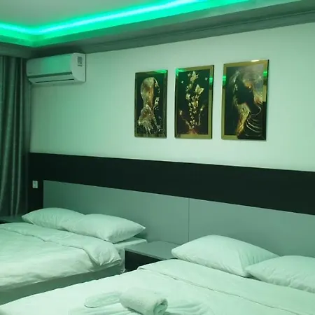 Aparthotel Grand Honey Hotel *
