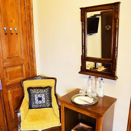 Ottoman By Sera House Bed and breakfast 3*