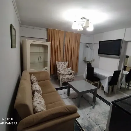 üsküdar Halk Caddesi Daire